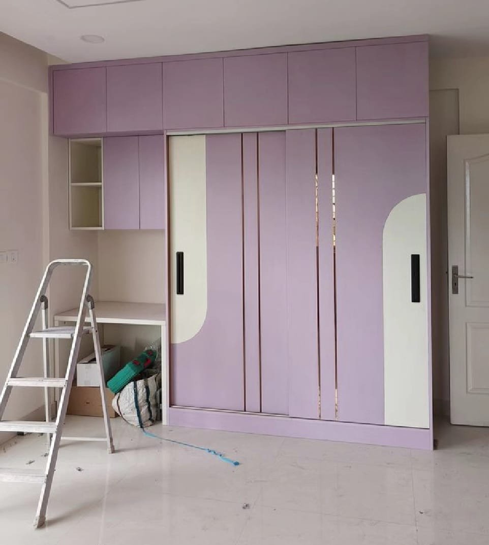 Elegant Lavender Full-Wall Wardrobe — Project Image 2